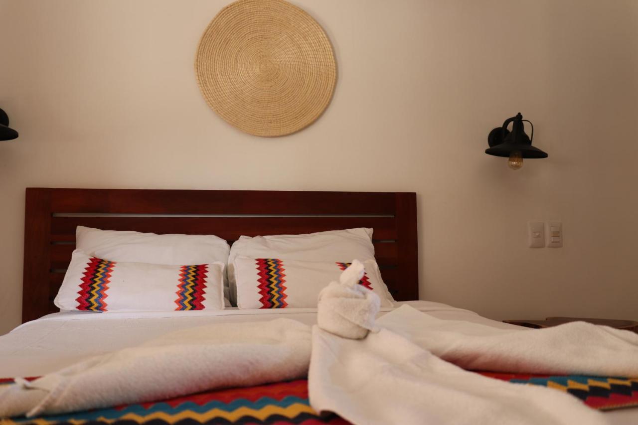 Hotel Poza Clara Sanctuary à Bacalar Extérieur photo